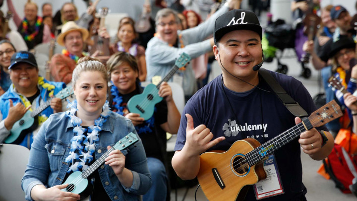 Uke circle at The NAMM Show