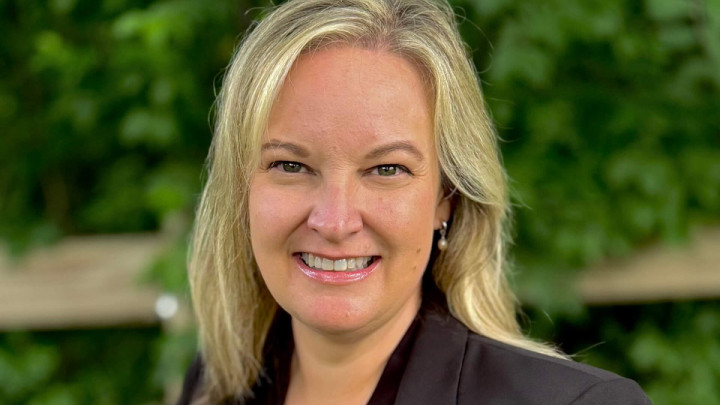 Katie Palmer Head shot